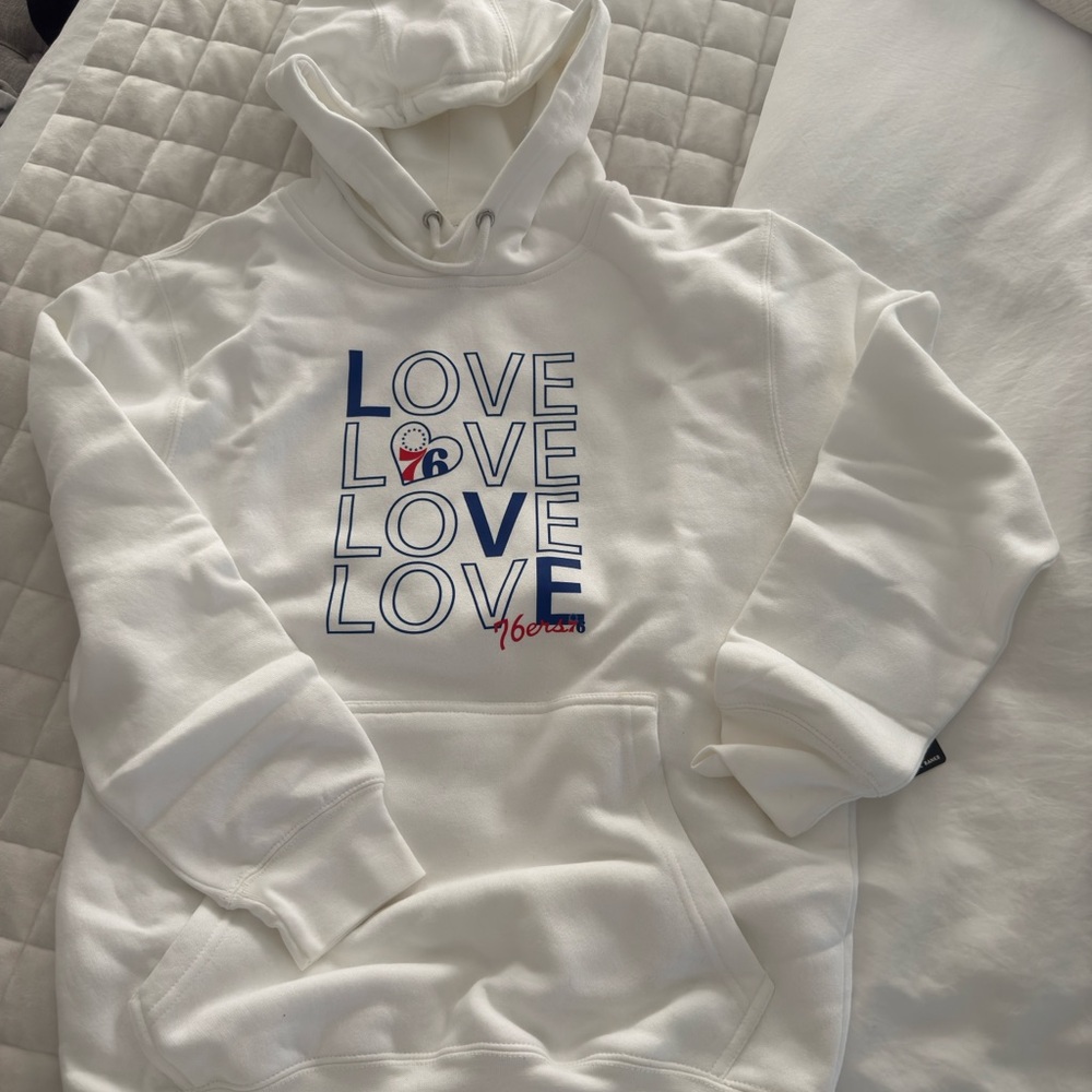 Philadelphia 76ers NWT White Hoodie with Love Graphic